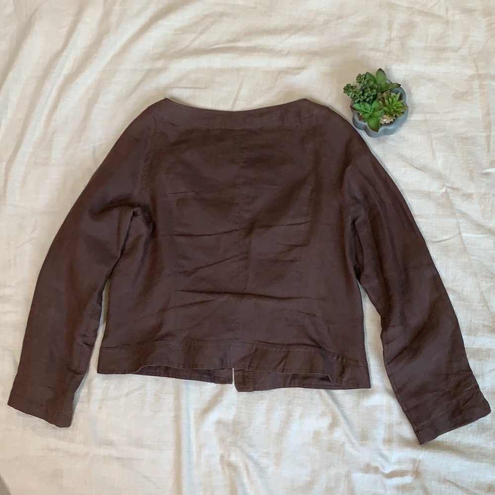 Chocolate brown linen cropped button down top light jacket - Picture 5 of 9